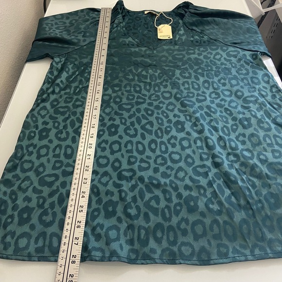 JODIFL Women's Large Leopard Print Blouse Top Long Sleeve V Neck Emerald NEW - Picture 8 of 9
